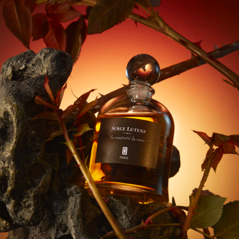 サマジェステラ ローズ（バラの女王）｜バラのあるべき姿を完璧に具現