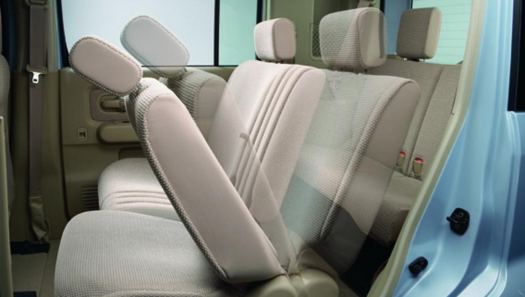 7人乗りのBセグ車という奇跡：キューブキュービック｜ミニバン・ワン