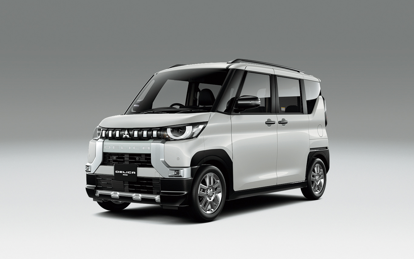画像］三菱自動車、「デリカミニ」成約者に「黒デリ丸。」「白デリ丸