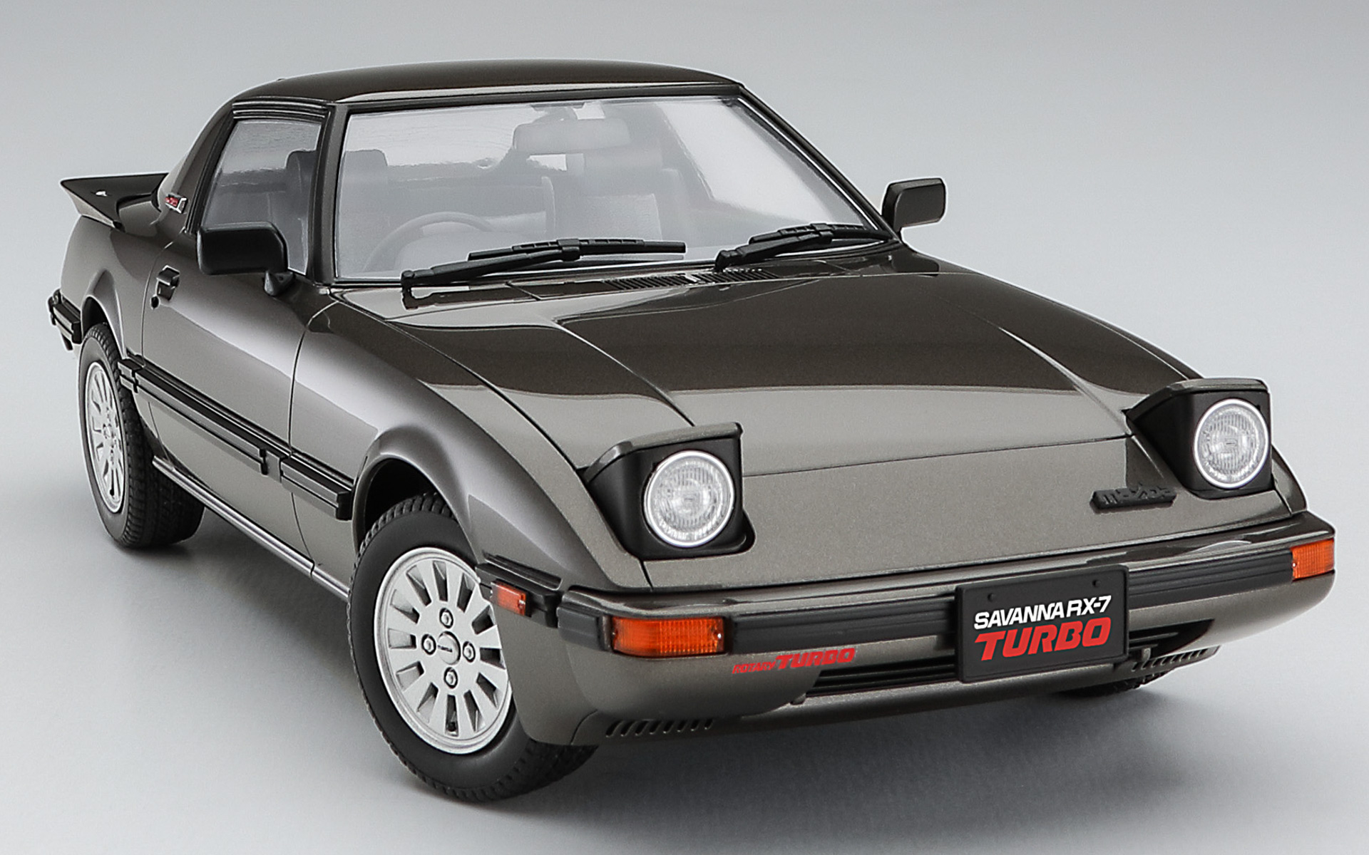 ハセガワ、1/24スケールプラモデル「マツダ サバンナRX-7（SA22C）後期