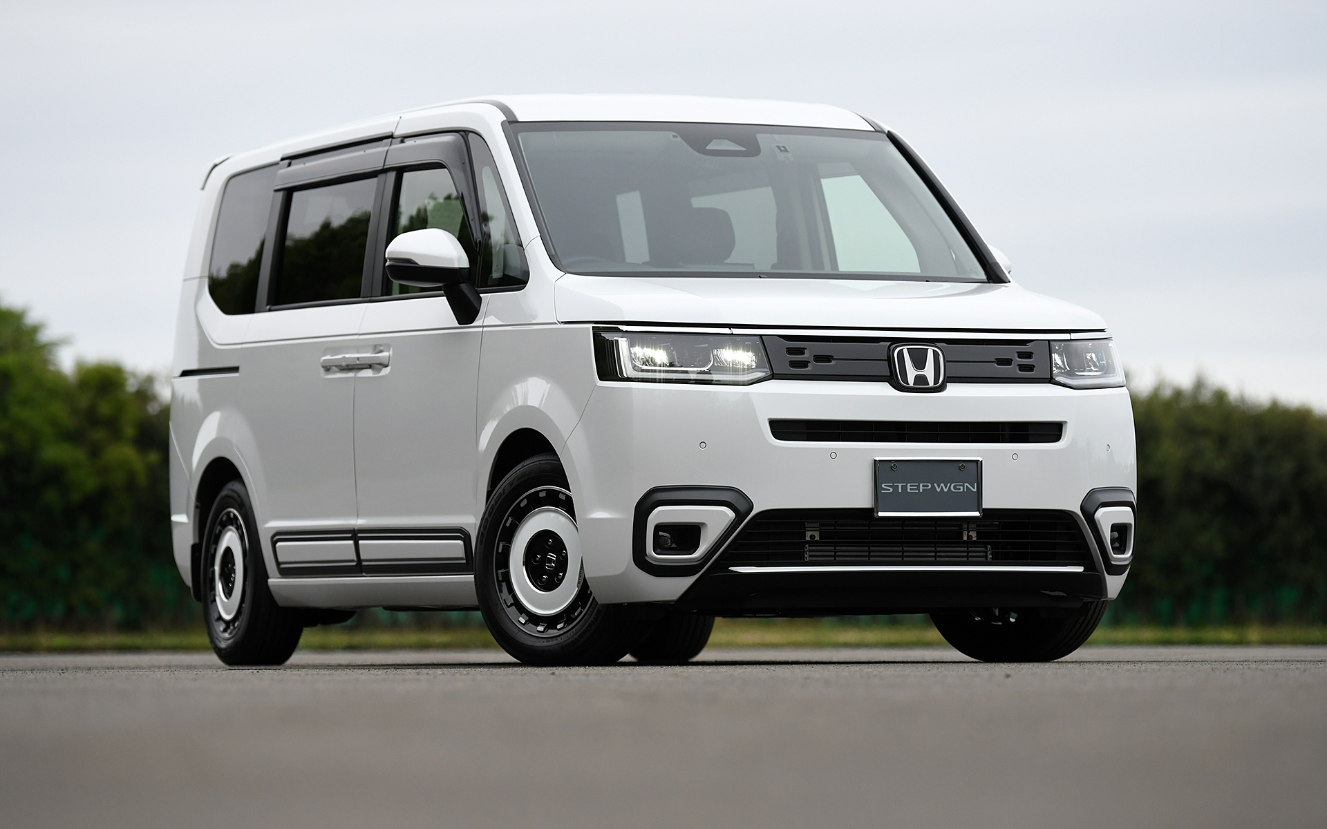 ホンダアクセス、新型「ステップワゴン」用純正アクセサリー 子育て