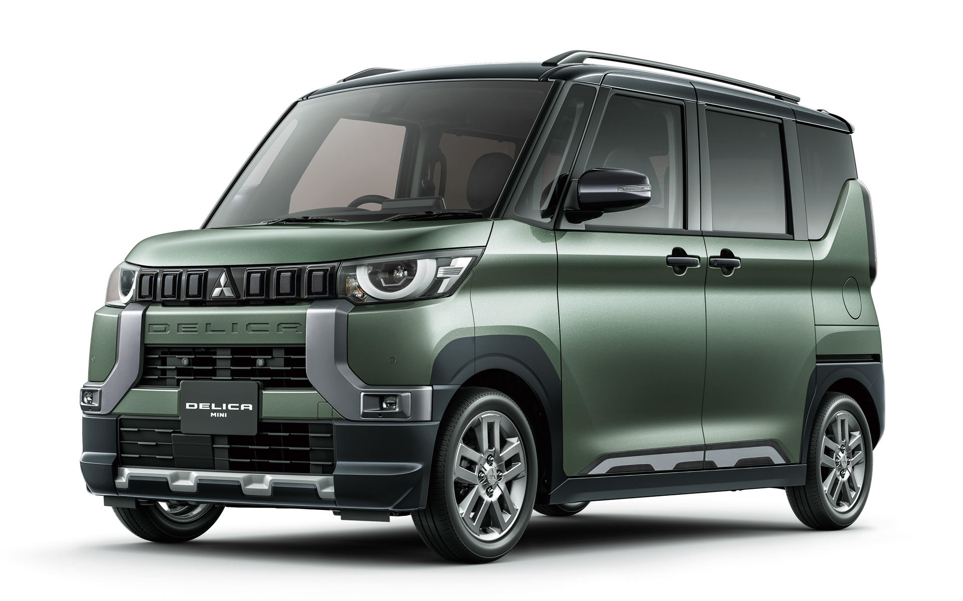 三菱自動車、新型軽スーパーハイトワゴン「デリカミニ」発売開始 公式