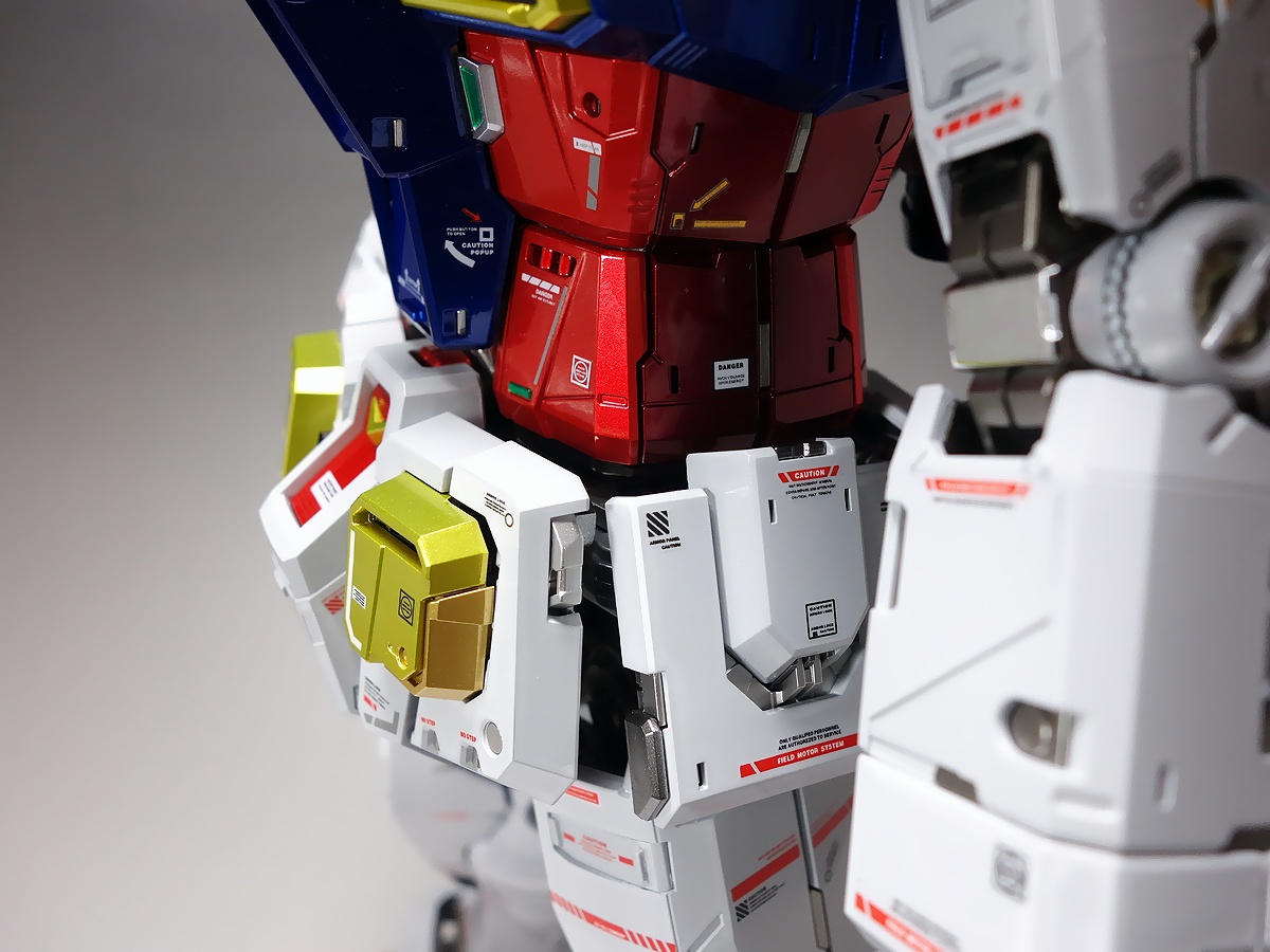 チタニウムフィニッシュテイスト全塗装【プレシャス完成品】 バンダイ