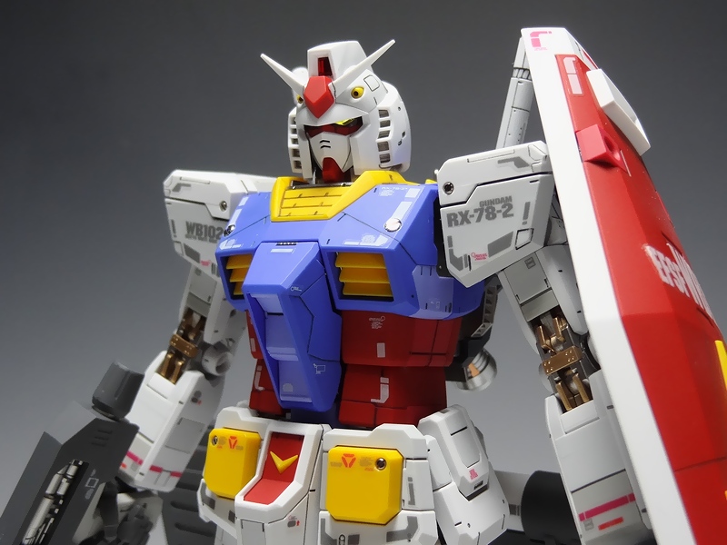 プレミアム完成品】バンダイ MG 1/100 ガンダム Ver.3.0 | プラモデル