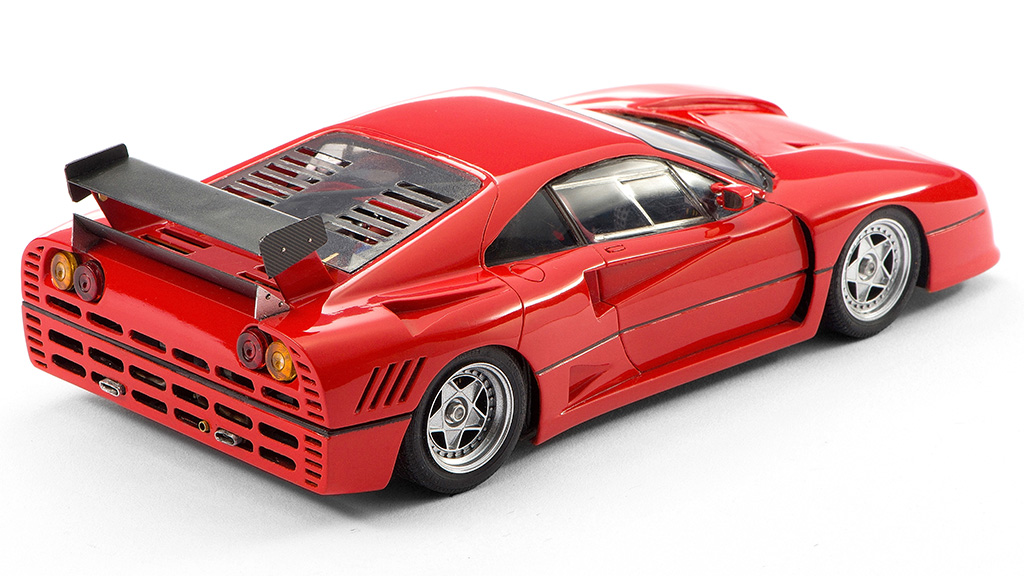 どうかしてるよ、この改造！フジミ製プラモから「フェラーリ288GTO