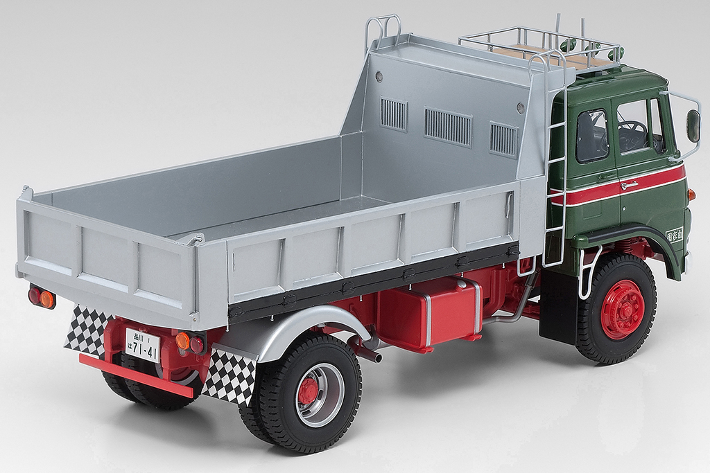 商店街を破壊！護送車に追突！『大都会PARTⅡ』で大暴れしたダンプを