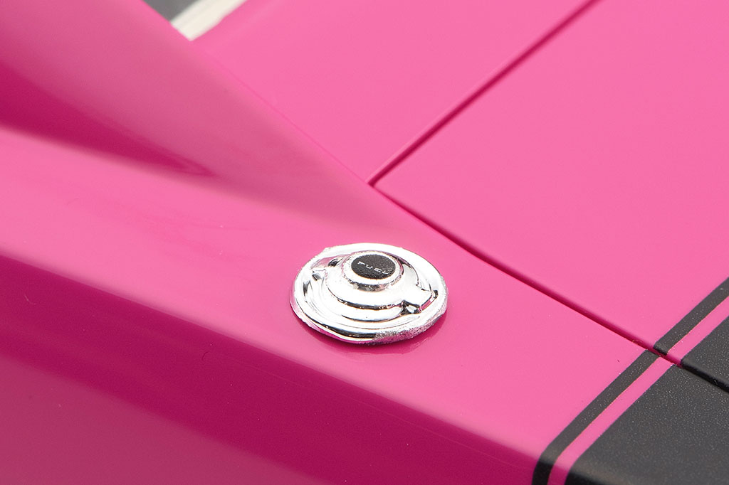 インパクト高いボディカラーで華やかに作る！レベル製プラモ「1970年型