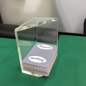 ディスカード・ホルダー（Discard Holder） - 日本カジノスクール