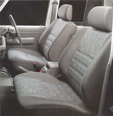 ランドクルーザー70（トヨタ）ZX 4ドア（2001年8月）｜カタログ