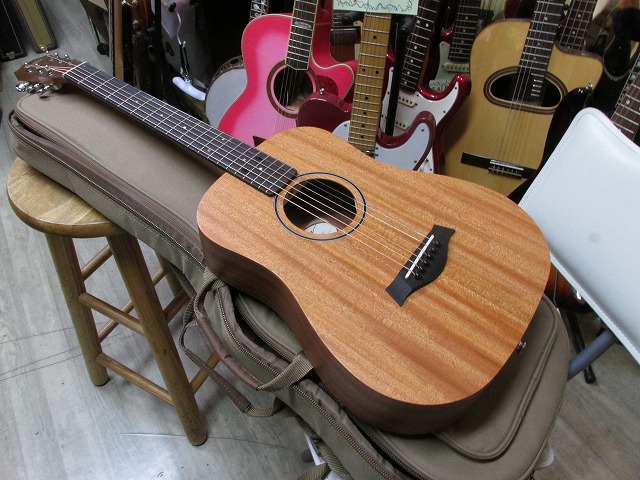 Taylor Baby Taylor BABY MAHOGANY BT2 マイク搭載! 【アンプに繋げる