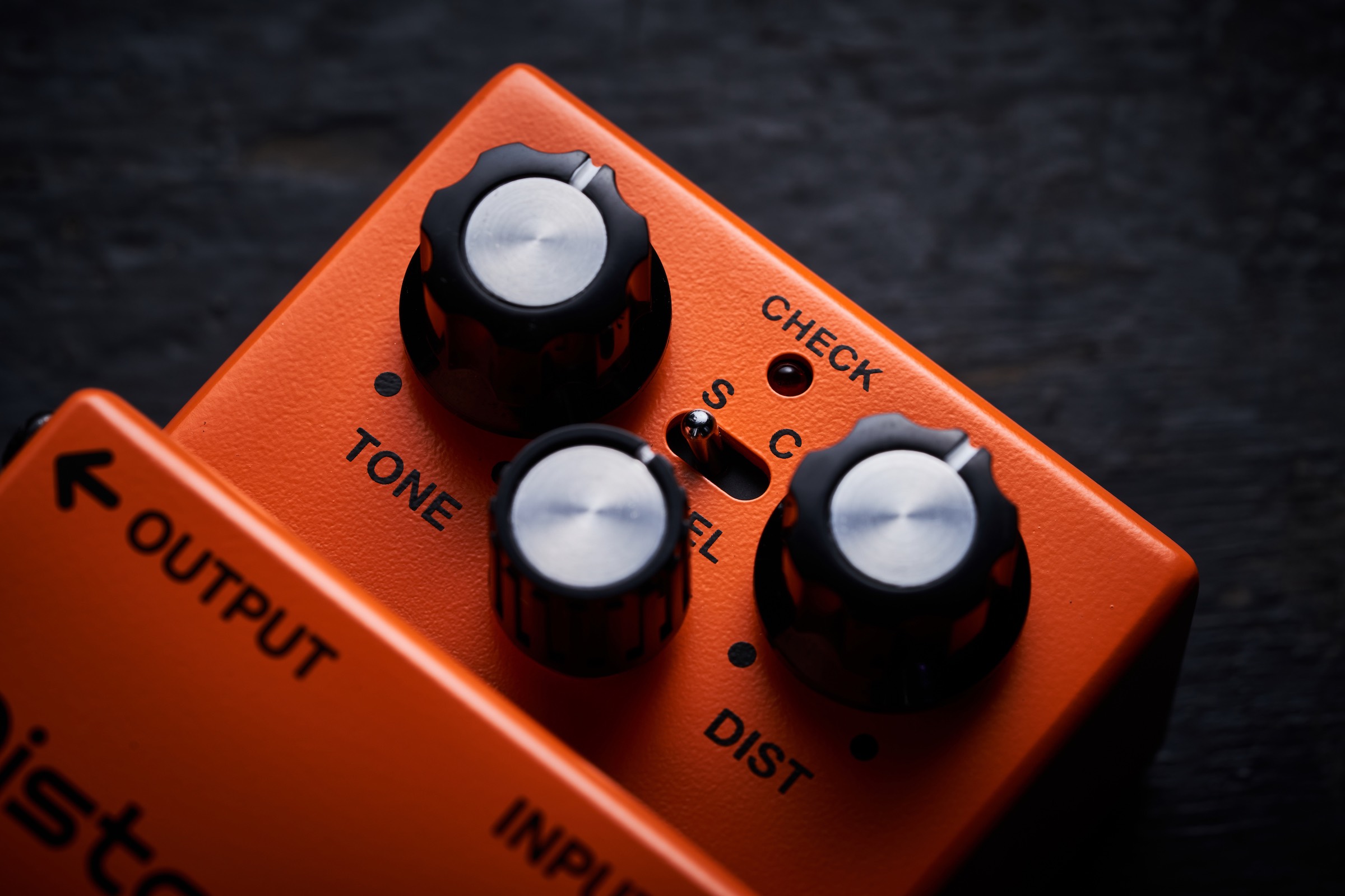 BOSS DS-1W is the DS-1's first solid-state distortion pedal update