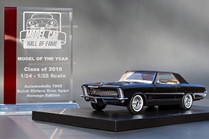 1965 Buick Riviera Gran Sport Homage Edition Regal Black 1:24