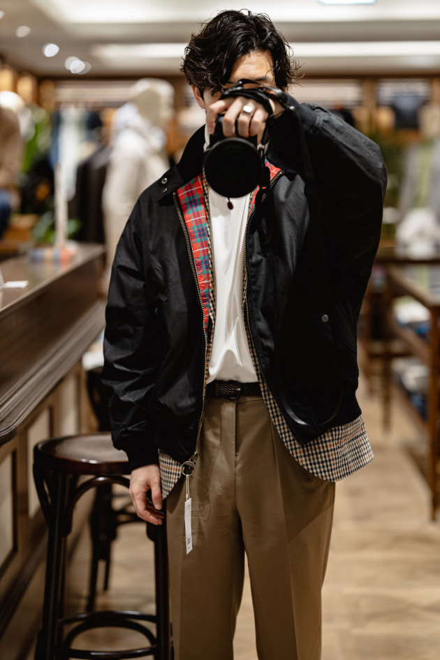 オイルドG9＜Barbour×BARACUTA＞｜ビームスF 新宿｜BEAMS