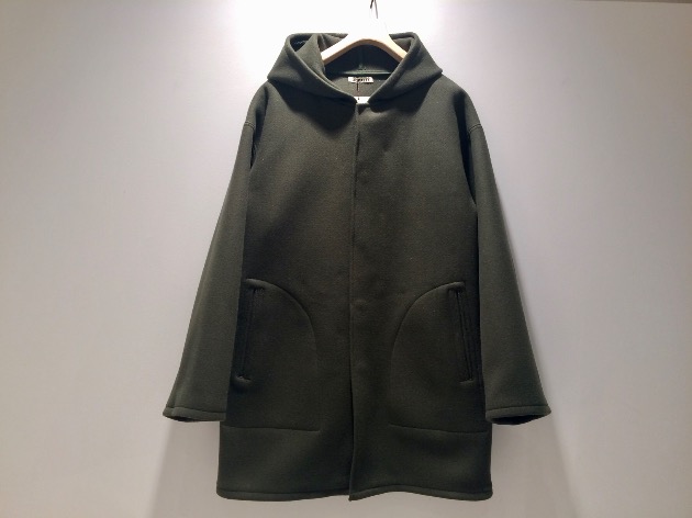 AURALEE(オーラリー)〉店舗限定展開アイテム! more!｜ビームス