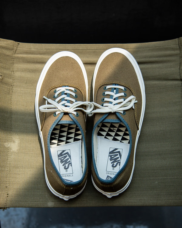 VANS＞と＜Pilgrim Surf+Supply＞の別注『AUTHENTIC LX』の新色が