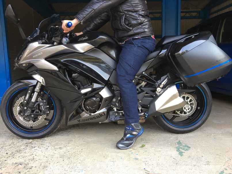 忍者先輩に純正ローシートをつけてみた - ウナギノネドコ