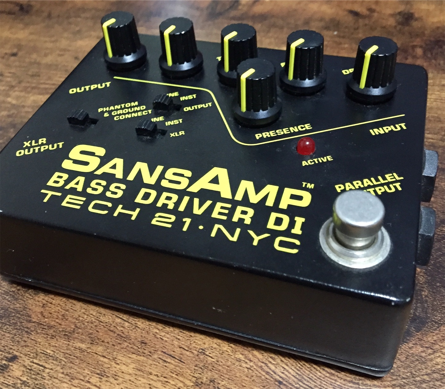 レビュー】TECH21 SansAmp BASS DRIVER DI V1 前期 初期型 - あさぎ