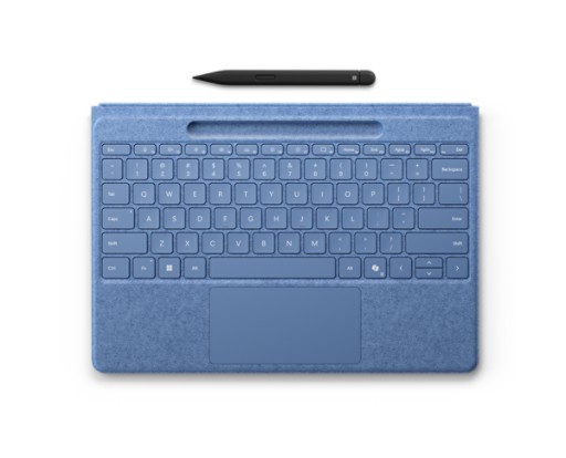 Surface Pro Signature キーボード (スリム ペン 付き) を購入