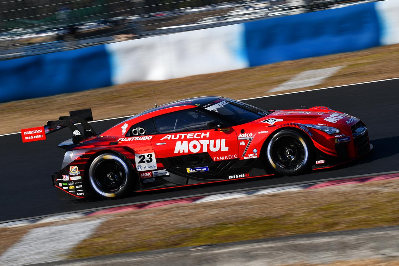 MOTUL AUTECH GT-R 2019年リヤウイング翼端板全ラウンドギャラリー