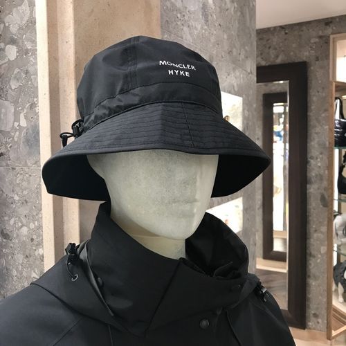 注目コラボ！4 MONCLER HYKE(4 モンクレール ハイク)｜5etoilesの