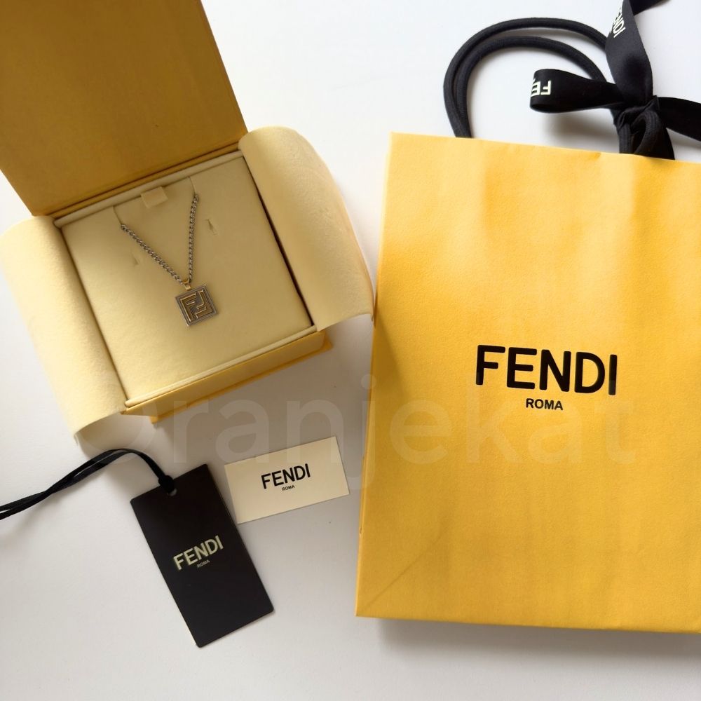目黒蓮着用】FENDI フェンディ FF ロゴ シルバー ネックレス (FENDI