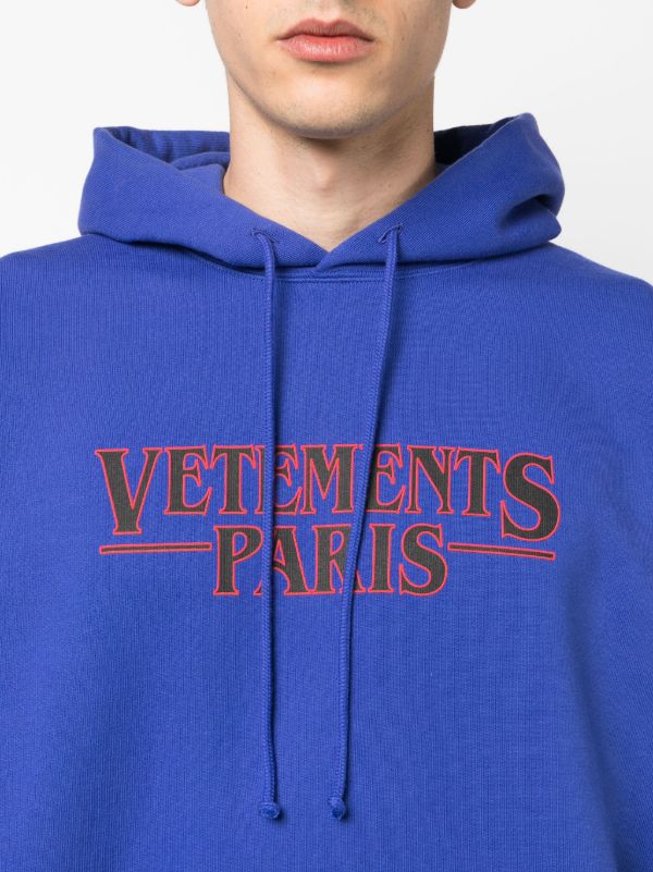 VETEMENTS ロゴ パーカー | ブルー | FARFETCH JP