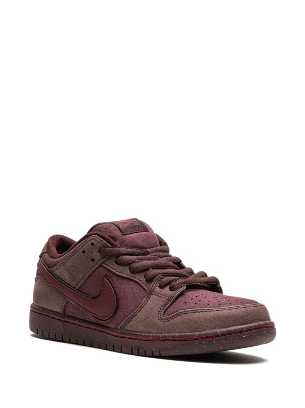 Nike SB Dunk Low 