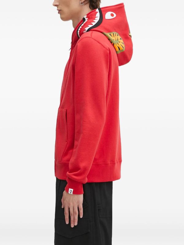 A BATHING APE® シャークパターン スウェットパーカー | レッド
