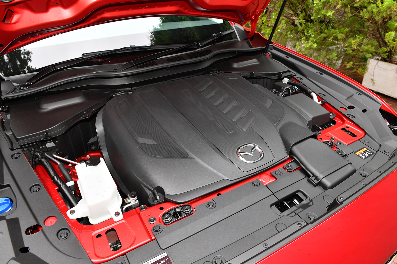 マツダCX-60がついに登場！ 話題の直6エンジン＋FRのSUVがもつ魅力と