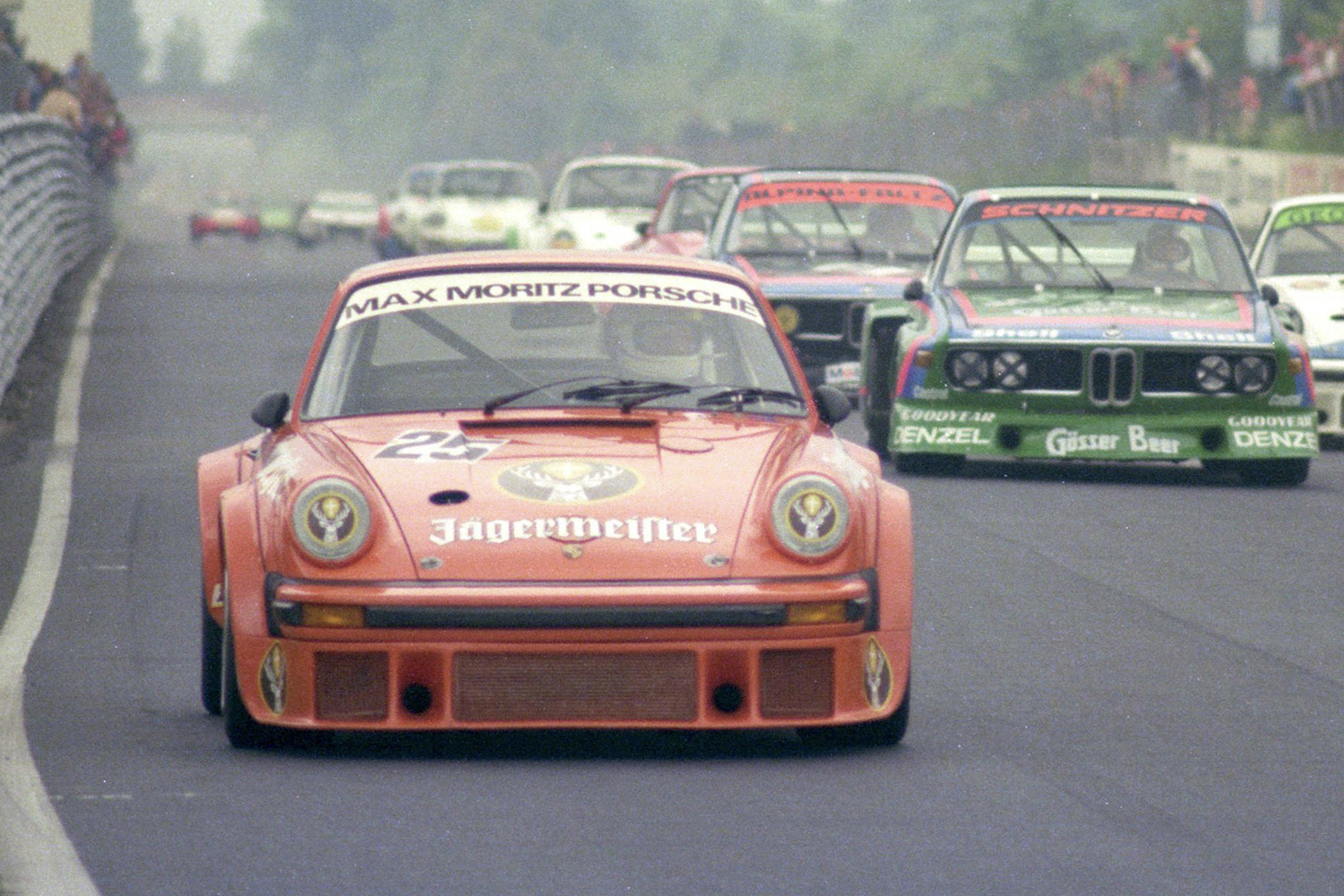 911ターボをベースに製作されたレーシングカー！ ポルシェ935 | 自動車