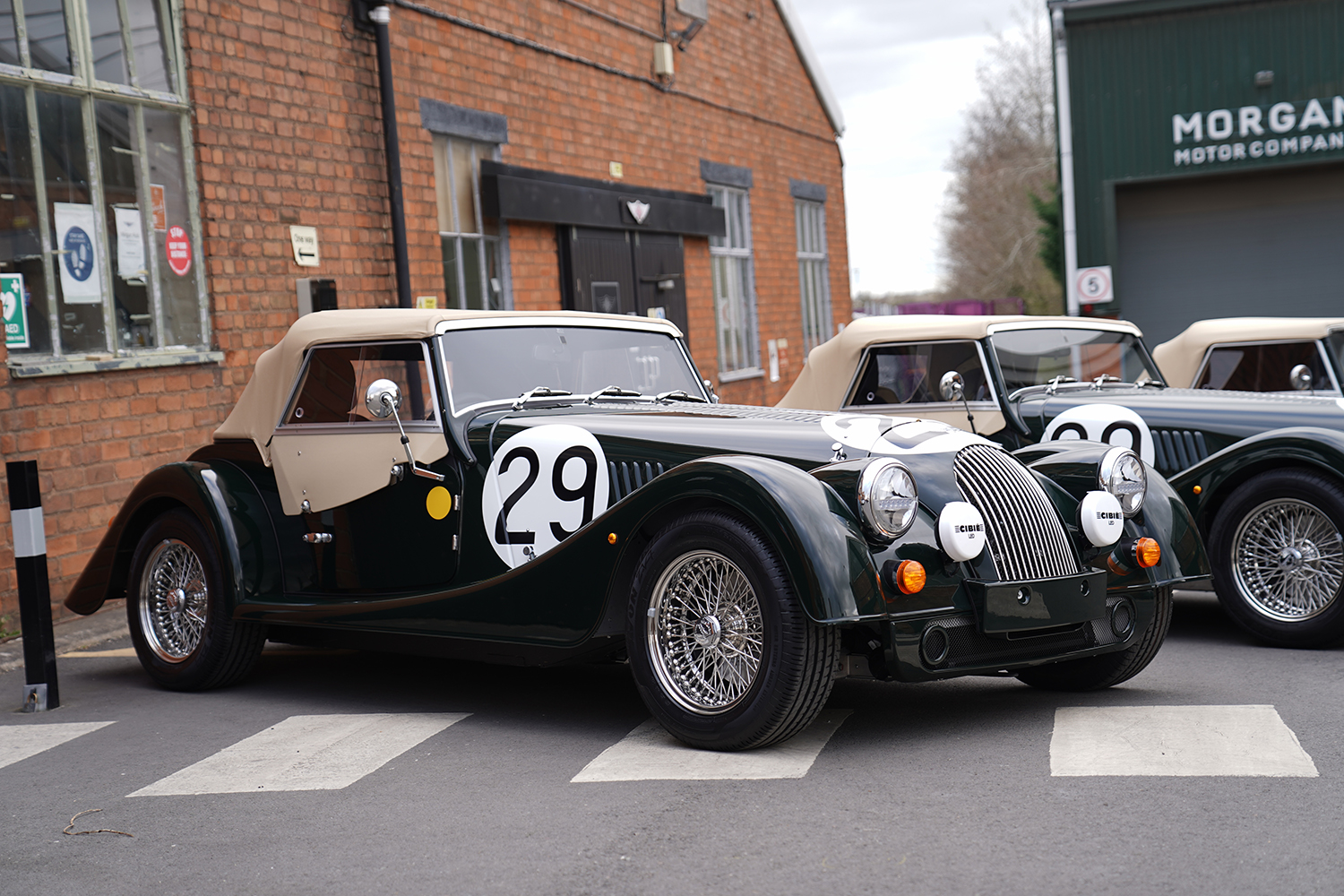 モーガン「プラス4」にファンなら見逃せない限定車が登場！ 「PLUS