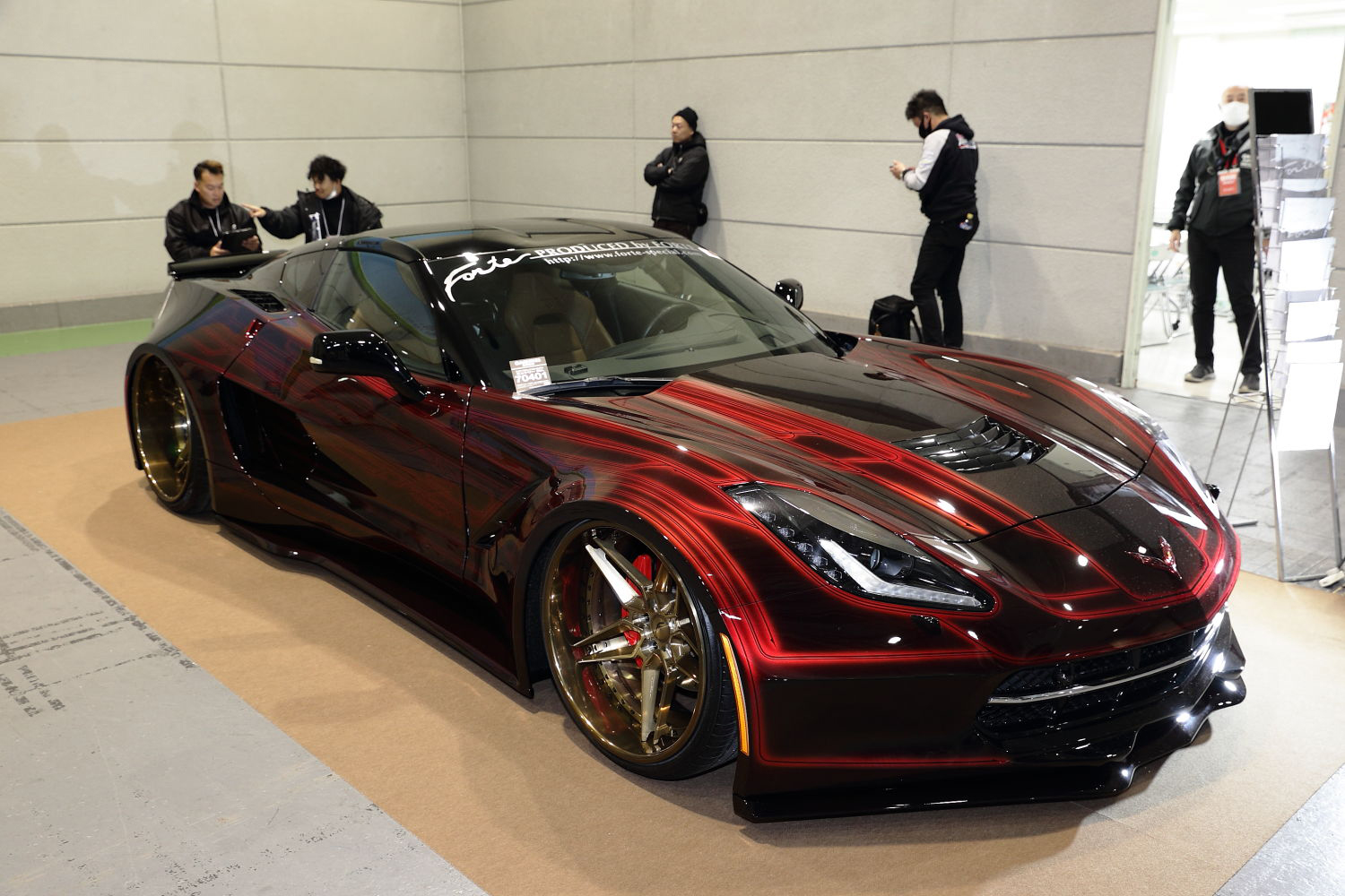 コルベットC7が大迫力なワイドボディを装着！ 「フォルテ」が手掛ける