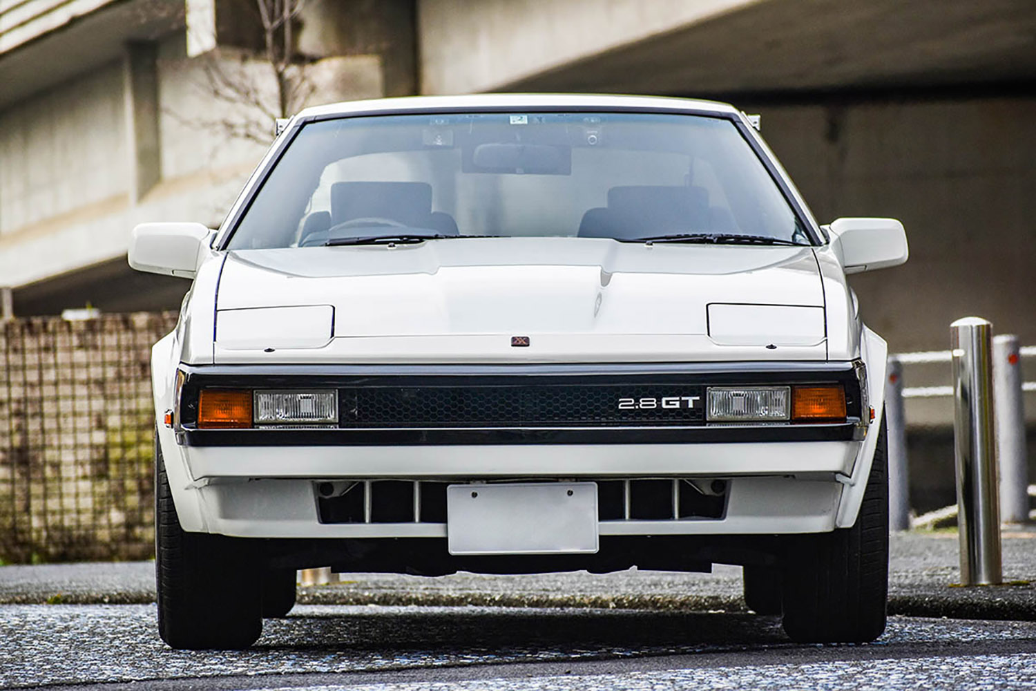 セリカXXは1980年代ハイテク装備満載のちょーカッコいい名車だった