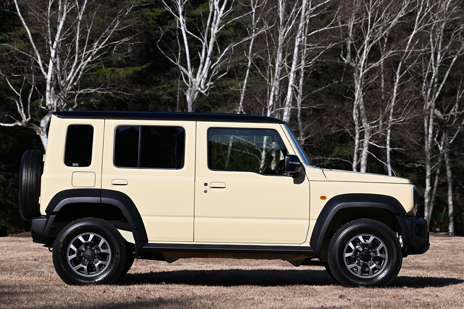 新型ジムニーノマドのデザインをどう見る？ デザインのプロが評価した