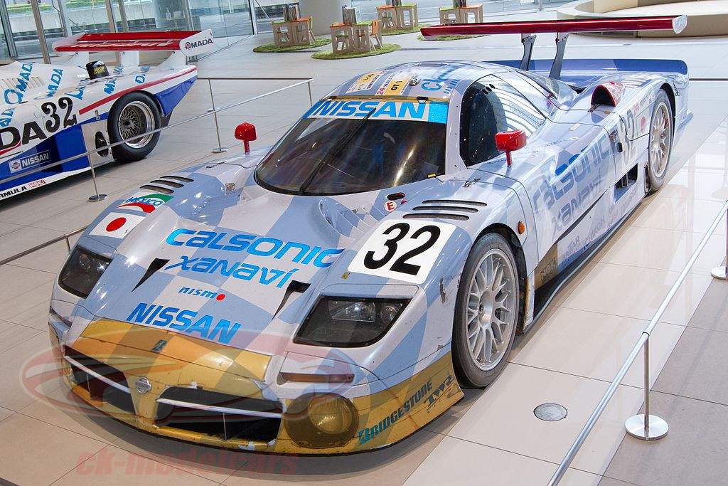 Top class, just great: Nissan R390 GT1 in 1:18