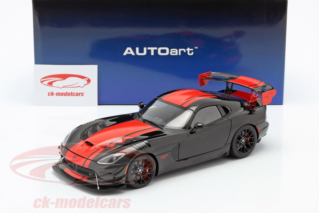 AUTOart 1:18 Dodge Viper ACR 建設年 2017 黒人 / 赤 71732 モデル 車