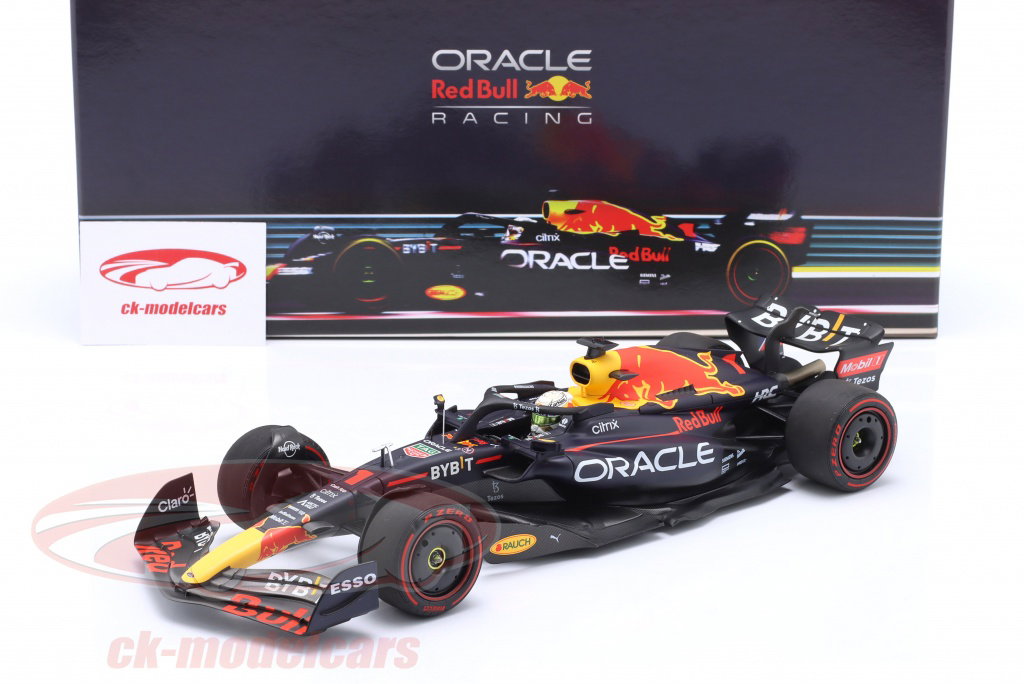 Minichamps 1:18 Max Verstappen Red Bull RB18 #1 Winner Hungary GP