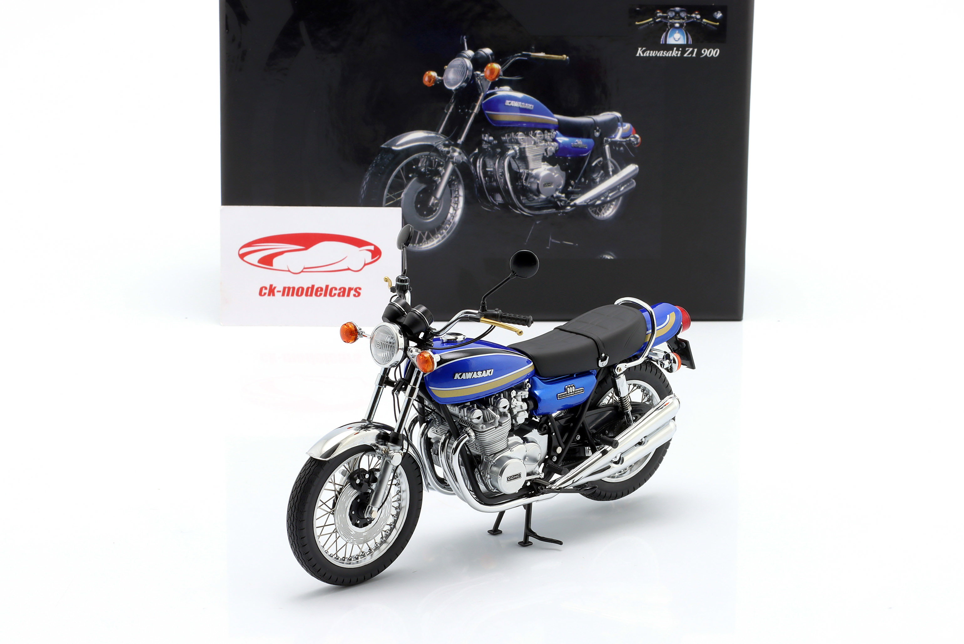 Minichamps 1:12 Kawasaki 900 Z1 Super 4 Year 1972 blue metallic