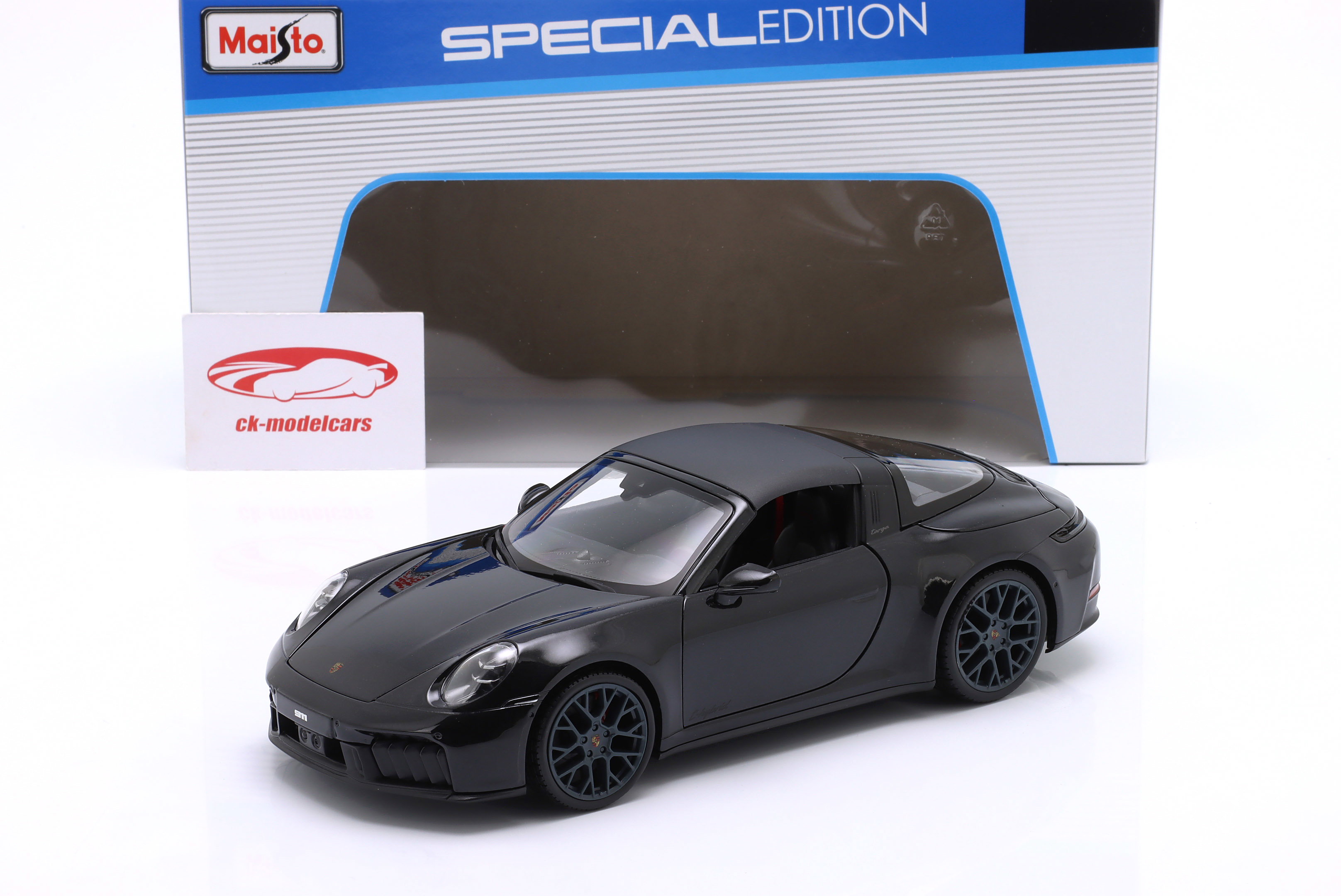Maisto 1:18 Porsche 911 (992.2) Targa 4 GTS 杂交种建造年份2025