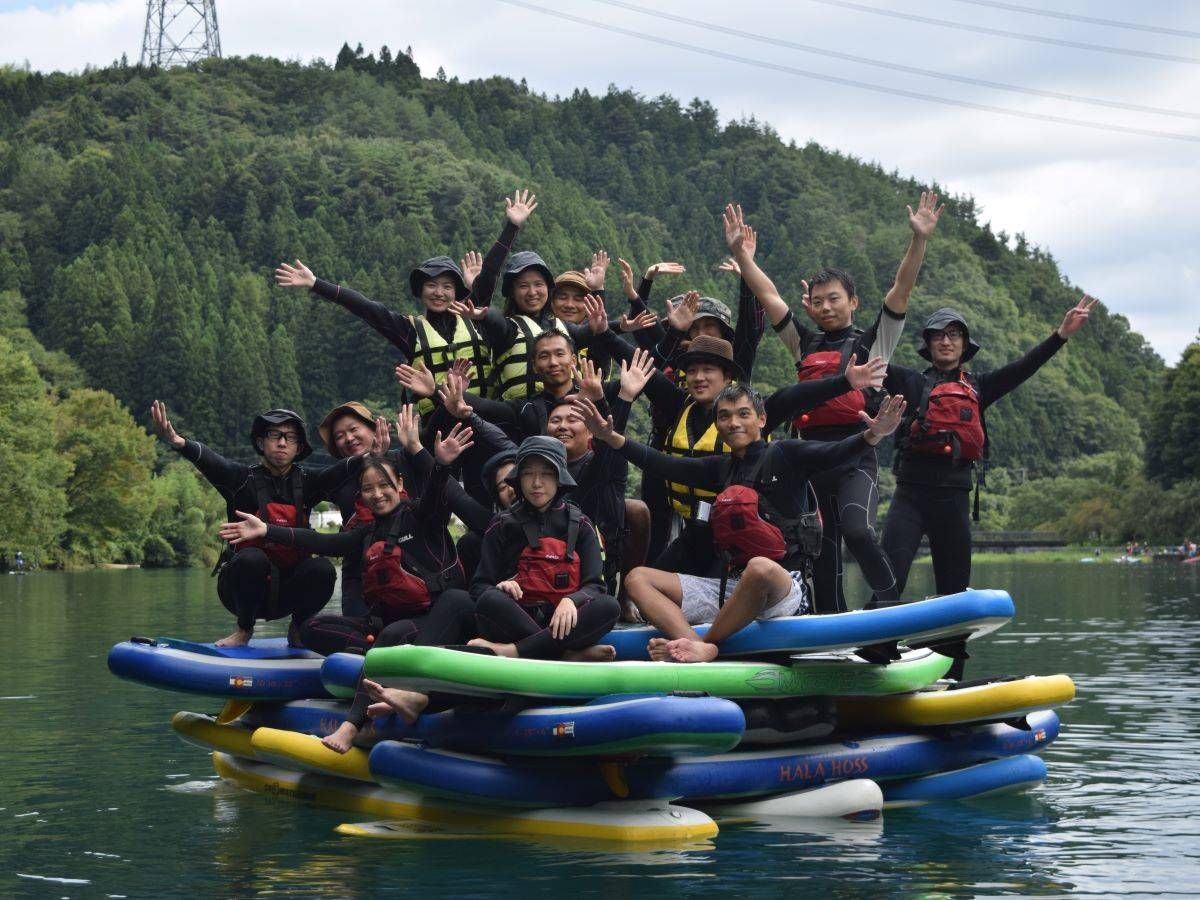 四万湖/半日ツアー】心を引き込むような不思議な湖水「四万ブルー」で
