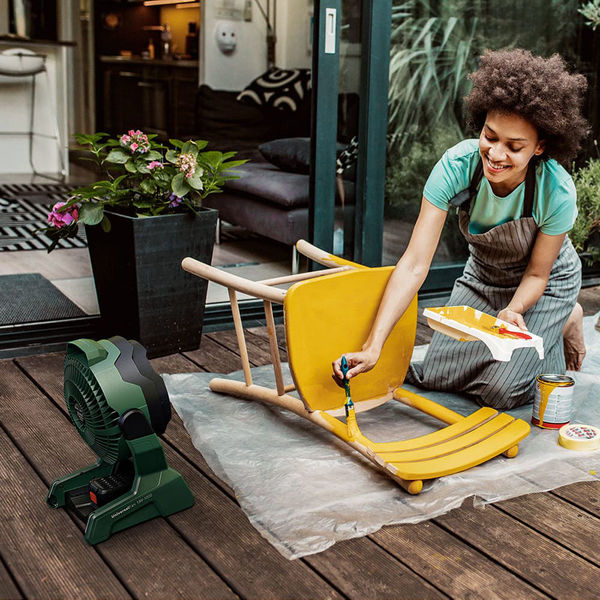 ボッシュ（株） コードレスファン UFAN18V-1000H 1台（直送品） - アスクル