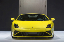 ランボルギーニ、新フェイスの「新型ガヤルド LP560-4」およびニュー