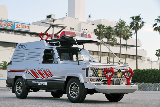 西部警察「日産 サファリ 4WD」、 ゲン(苅谷俊介)の運転で30年ぶりの