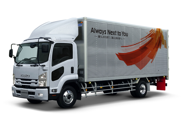 いすゞ、 大型トラック「ギガ」を東京モーターショーで世界初公開|東京