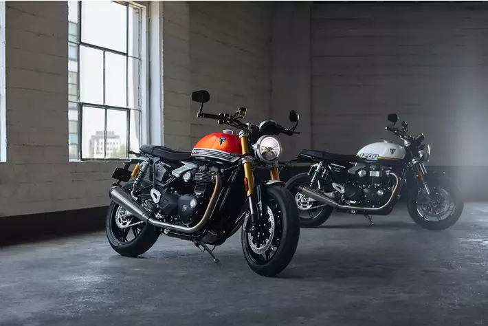トライアンフから「新型Speed Twin 1200 RSと新型Speed Twin 1200を