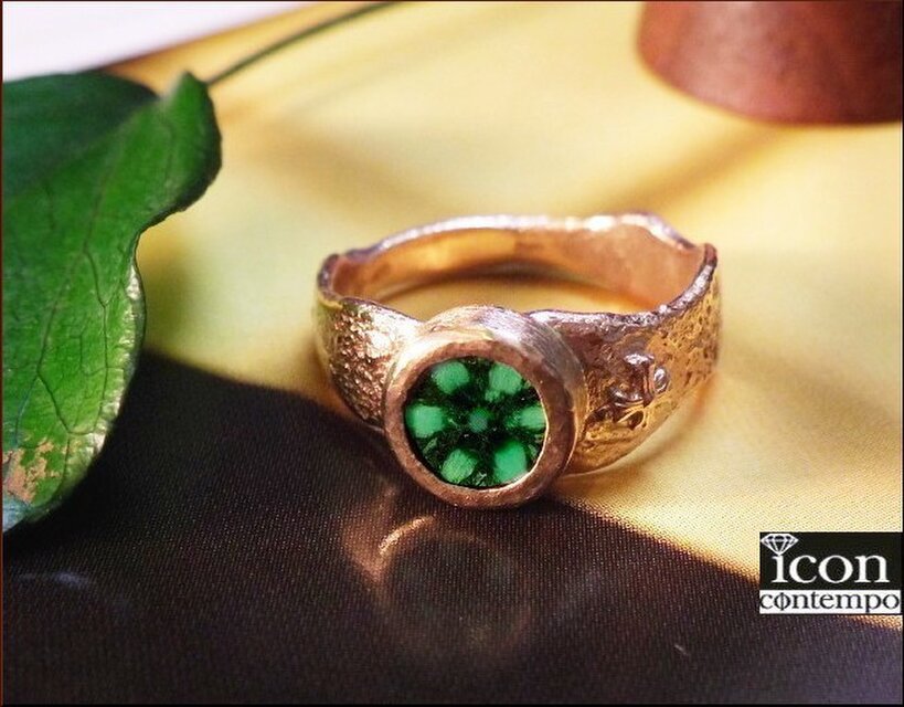 K10 トラピッチェ エメラルド 0.84ct コロンビア産 クロス クラウド