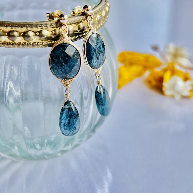 モスカイヤナイト の ワイヤーラッピング ピアス 14kgf ブラジル産