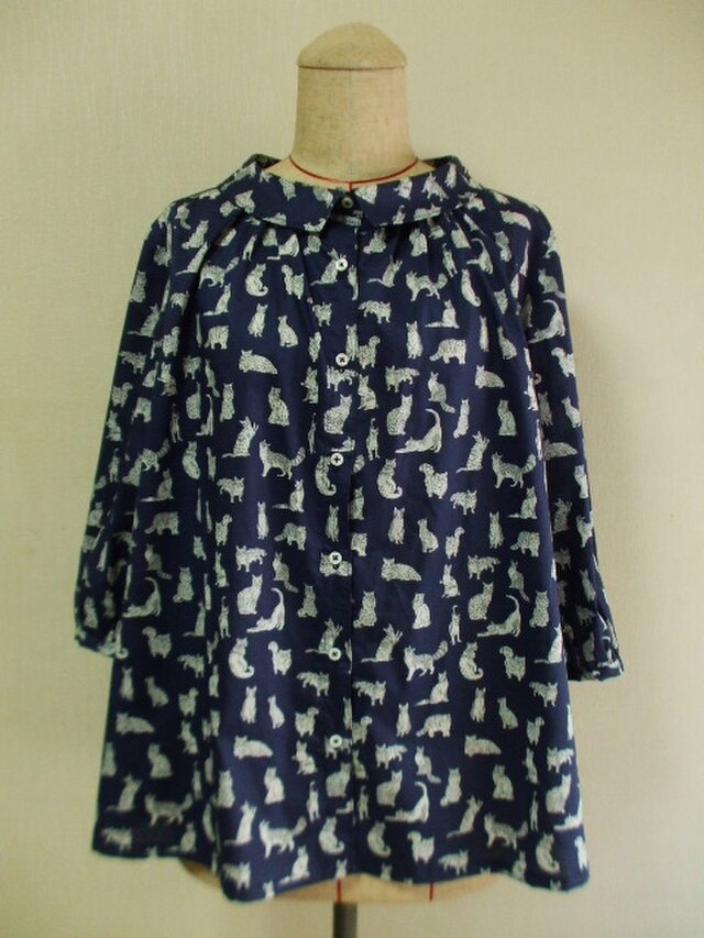 リバティタナローン ミャオウ(Meow) 小さいショールカラーのブラウス