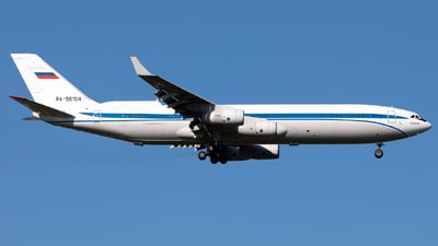 RA-96104/RA96104 aviation photos on JetPhotos