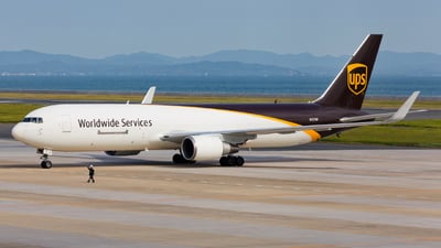 JA82YA | Airbus A321-231P2F | Yamato Transport (Spring Airlines